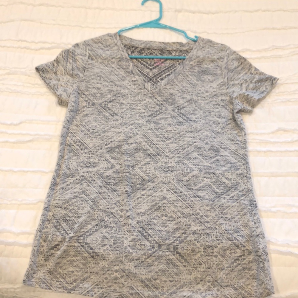 Mission T-shirt Vneck